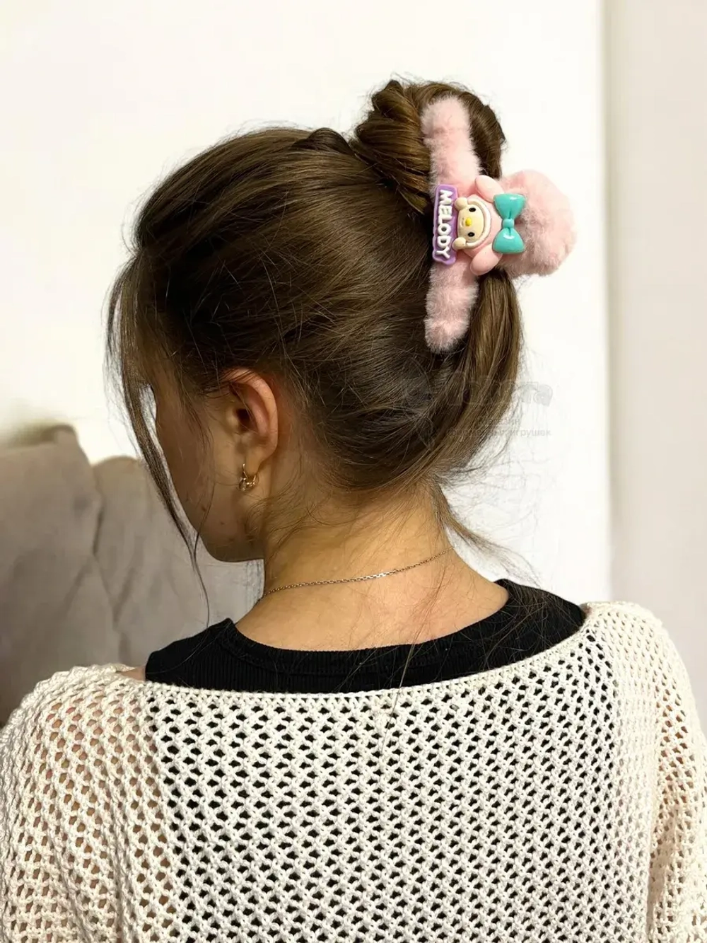 Заколка крабик краб для волос пушистый плюшевый Hello Kitty