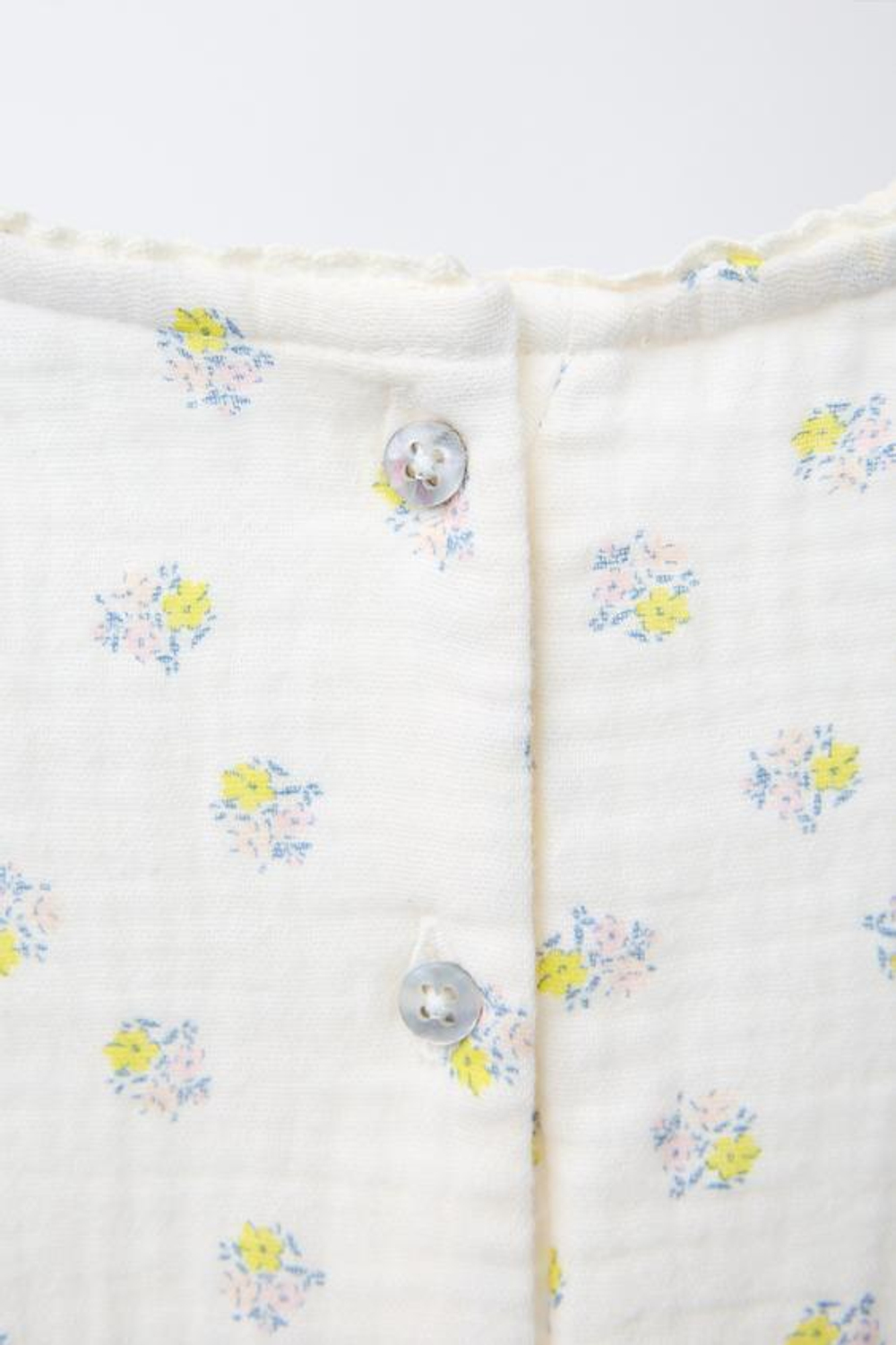 ZARA КОМБИНЕЗОН С ЦВЕТОЧНЫМ ПРИНТОМ, ЖЕЛТОВАТО-БЕЛЫЙ