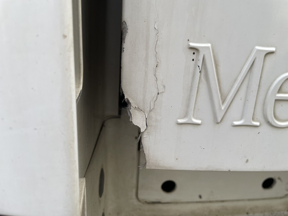 Продолжение двери левой