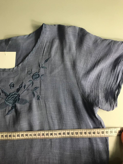 Блузка красивая, с вышивкой 46 размер