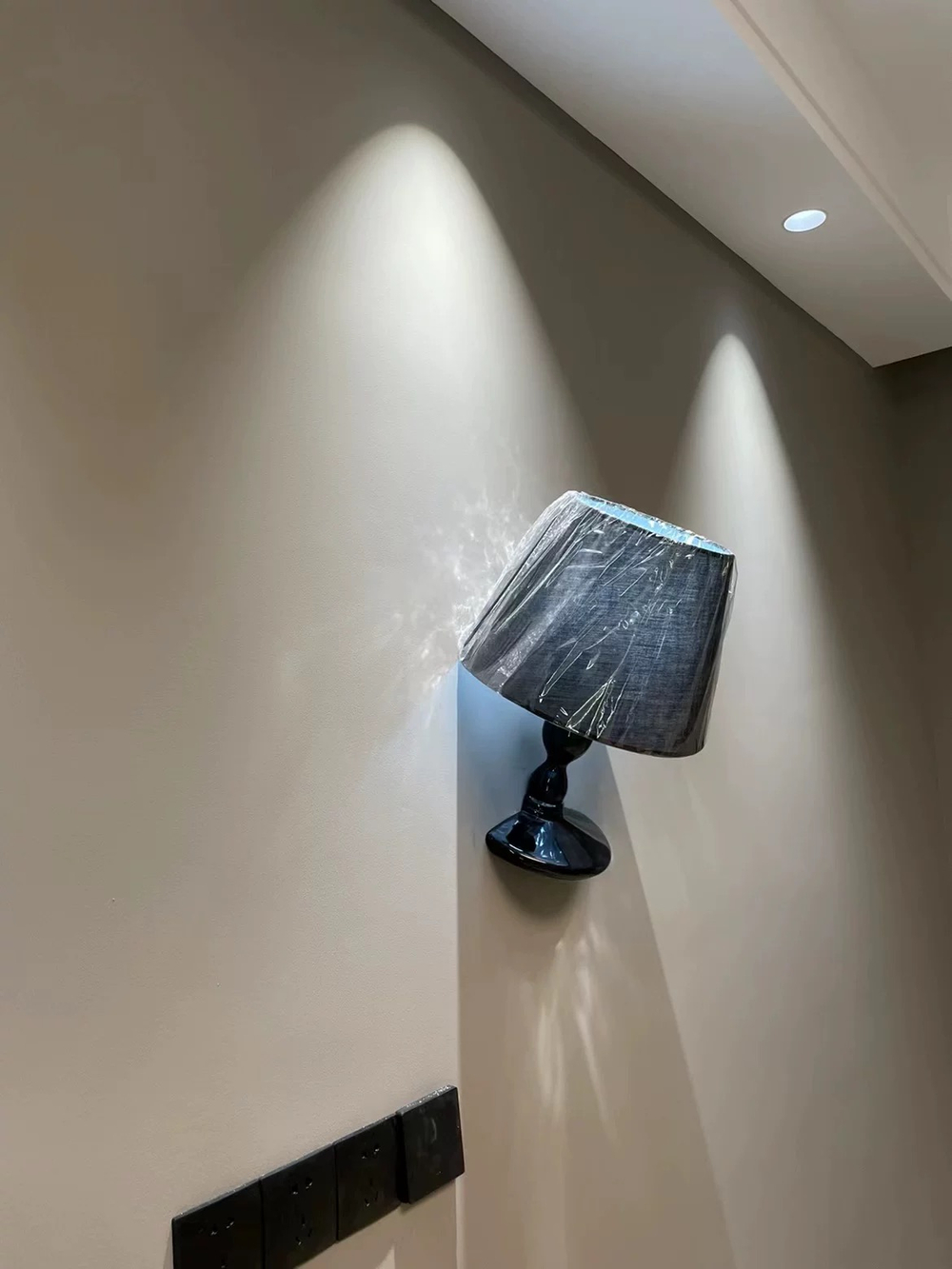 Wall design lamp Titaniс by Charles Trevelyan (black)