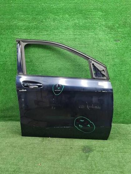 Дверь передняя правая Mercedes B w246 (2011-2018)