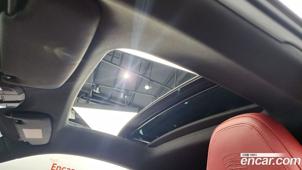 Porsche 911 (992) Carrera 4 GTS (04.2022)