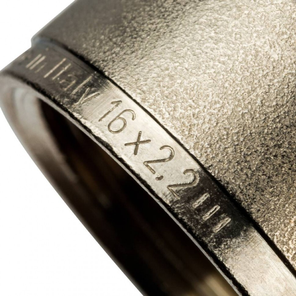 Stout Фитинг компрессионный для труб PEX 16х2,2х3/4