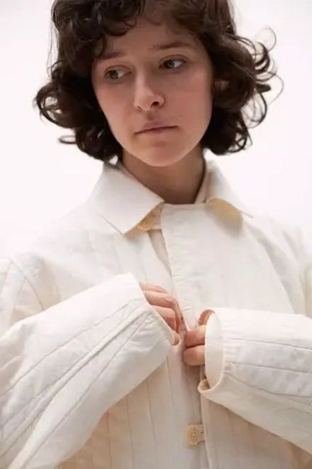 Стеганая рубашка молочного цвета