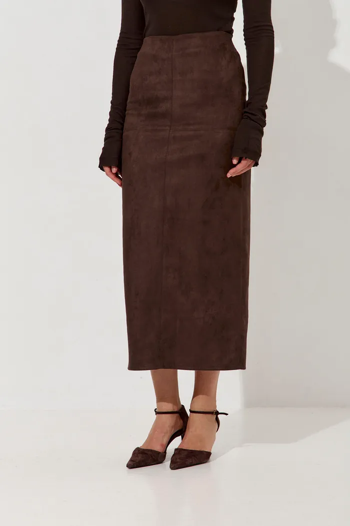 Юбка карандаш из экозамши цвета шоколад