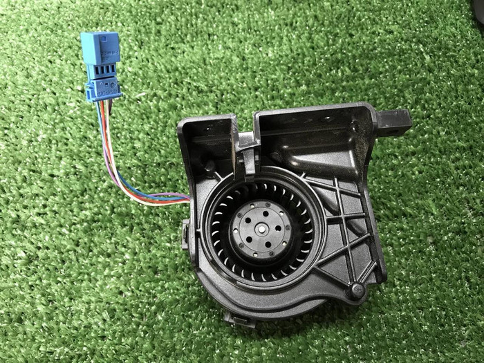 Вентилятор фары Porsche Cayenne 3 PO536 (17-23)