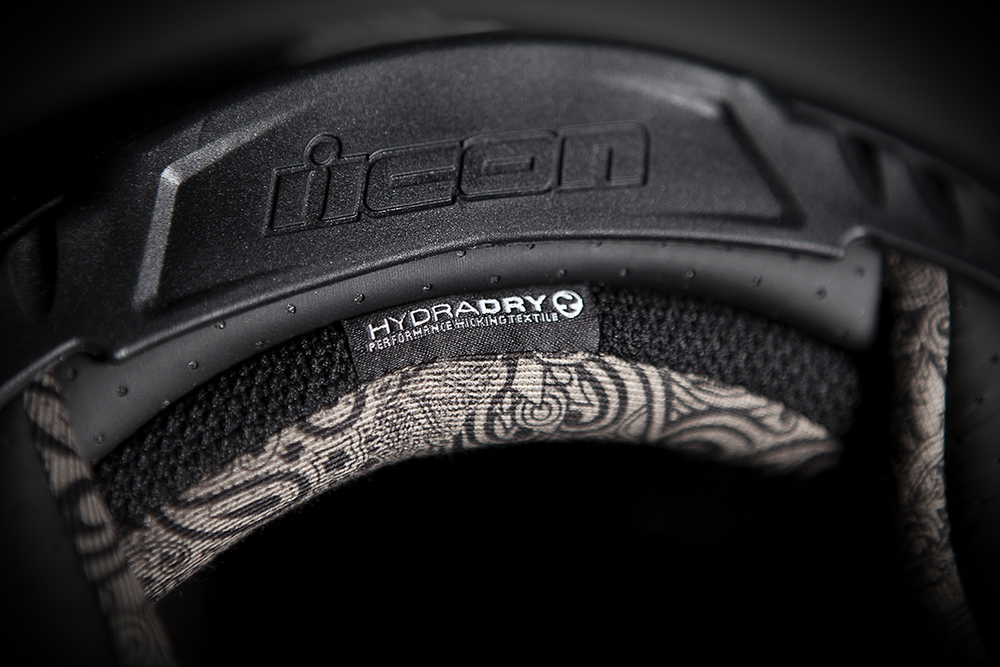 Мотошлем - ICON VARIANT HARD LUCK (черный)