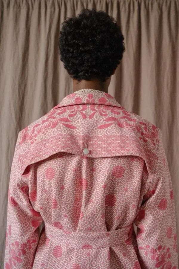 Куртка с Брусничными Цветами красная - фото 6