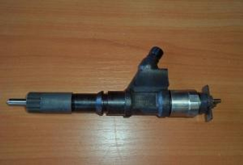 Форсунка Howo A7 (D12) евро 4 VG1246080051 Denso