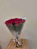 Роза Кенийская 40см 25 штук букет