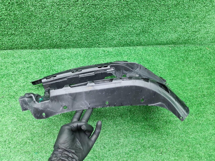 Кронштейн переднего бампера LH BMW 5er G30 (17-20)