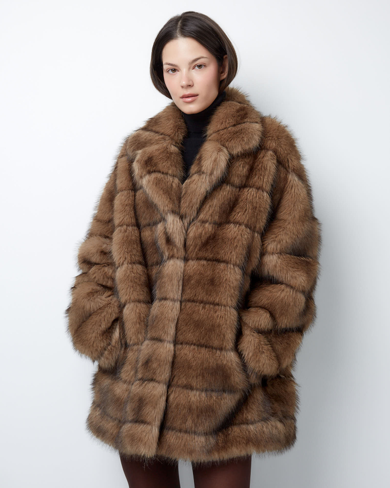 Шуба укороченная из искусственного меха соболя ореховый