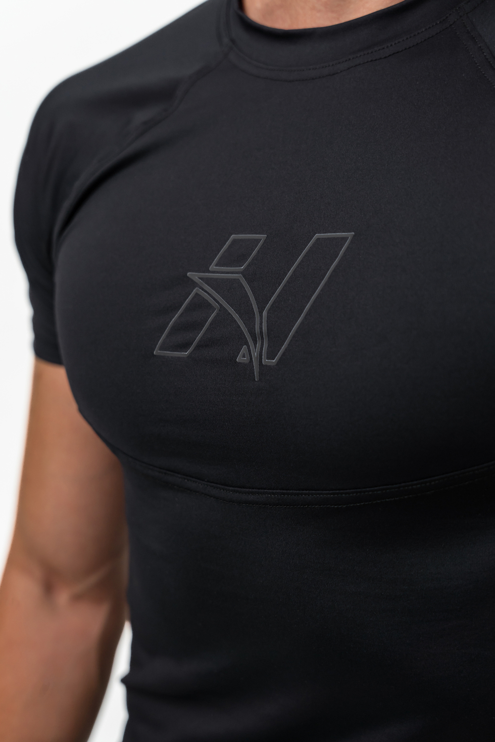 Футболка WORKOUT COMPRESSION T-SHIRT ENDURANCE 346
 Черная