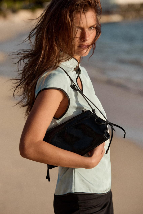 ZARA СУМКА С БАНТАМИ НА ПЛЕЧО, ЧЕРНЫЙ