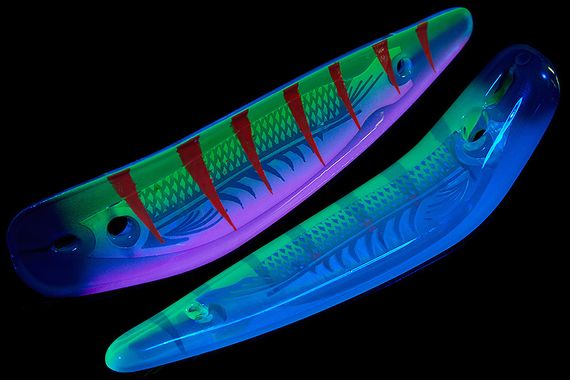 Блесна троллинговая неоснащенная HIGASHI Eclipse II 3 body #333