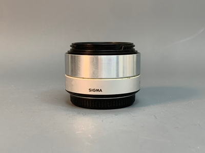 Sigma AF 30mm 2.8 DN mft Micro 4\3