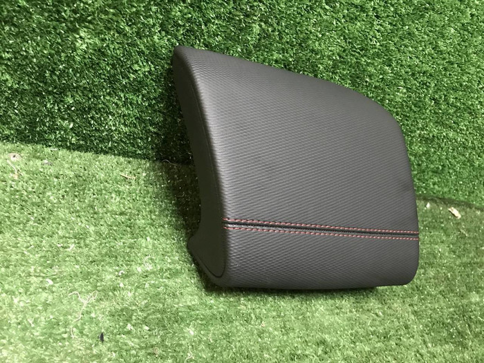 Накладка салона левая LR Discovery Sport (19-нв)