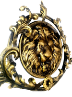 Кованый элемент «Лев» в патине «золотая бронза» 56х46 см.