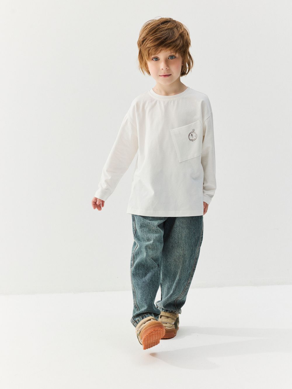 Лонгслив оверсайз "Молоко" с карманом