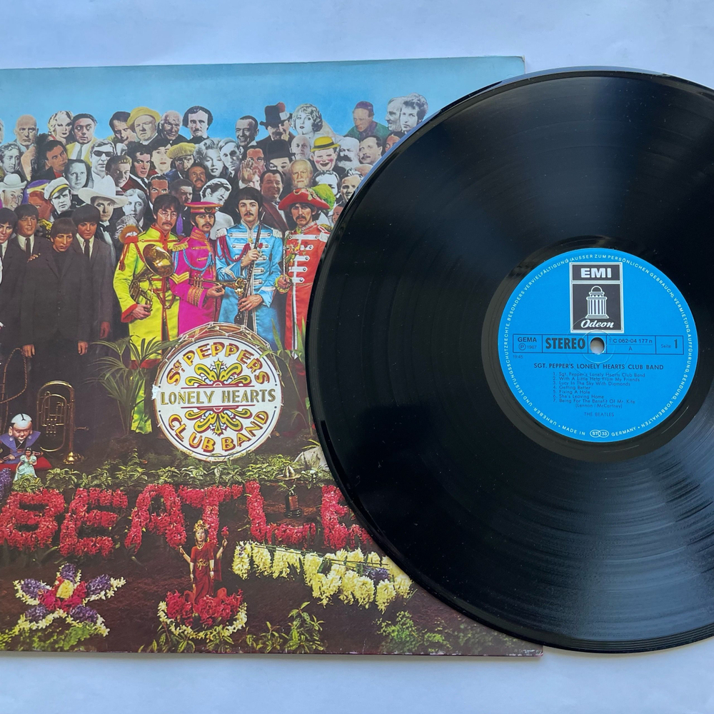 Винтажная виниловая пластинка LP The Beatles Sgt. Pepper's Lonely Hearts Club Band (Германия 1972)