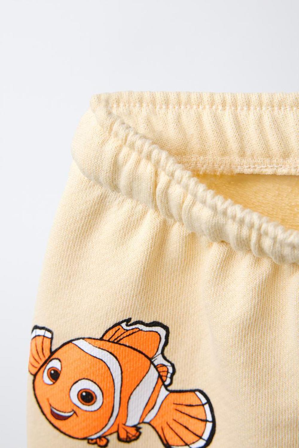 ZARA ШОРТЫ-БЕРМУДЫ ИЗ МЯГКОЙ ТКАНИ PERSONAJES © DISNEY, ВАНИЛЬНЫЙ