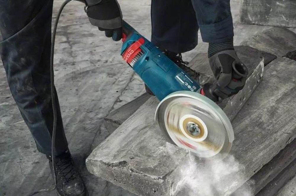 Угловая шлифмашина сетевая BOSCH GWS 24-230 JZ 06018C3300