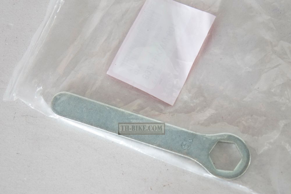 89219-KWW-601. WRENCH, EYE, 19MM