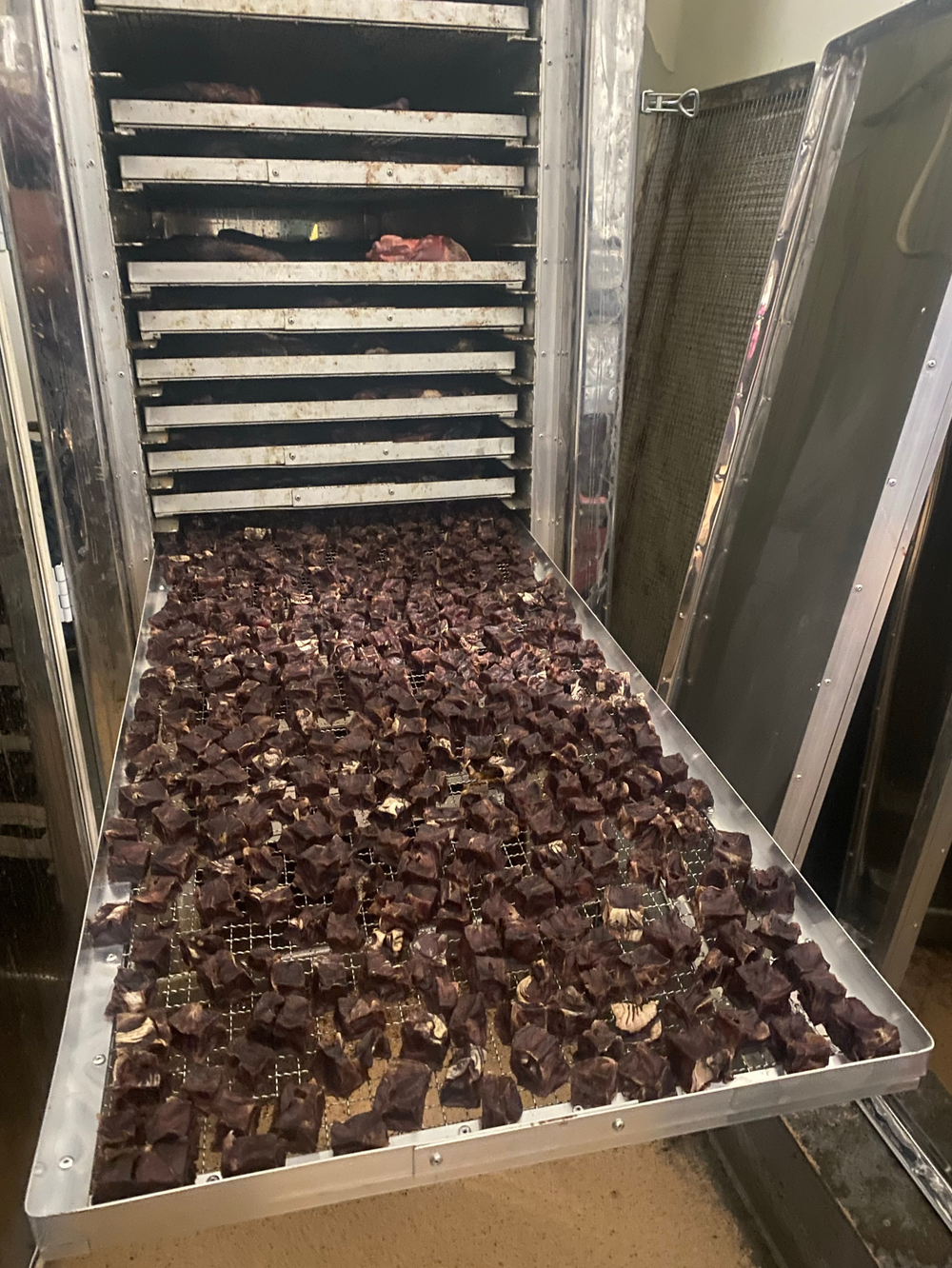 Желудки куриные (кубики)  (сушеное лакомство) (цена за 100гр)