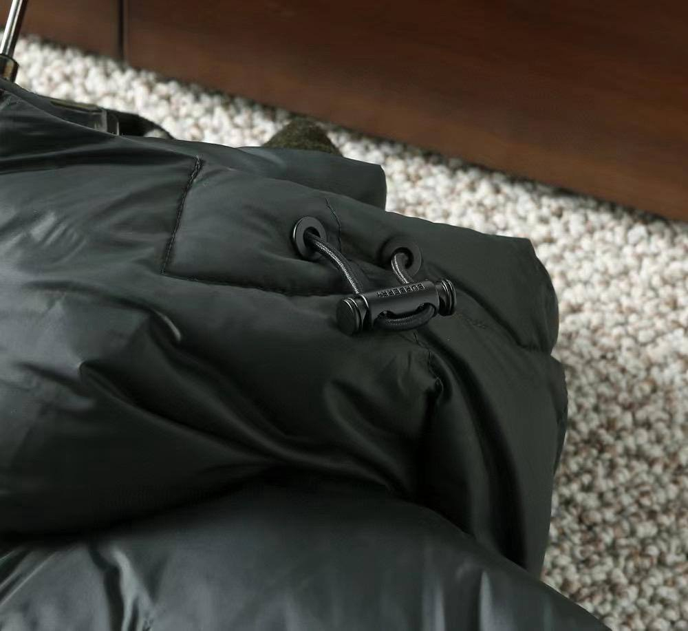 Пуховик Burberry