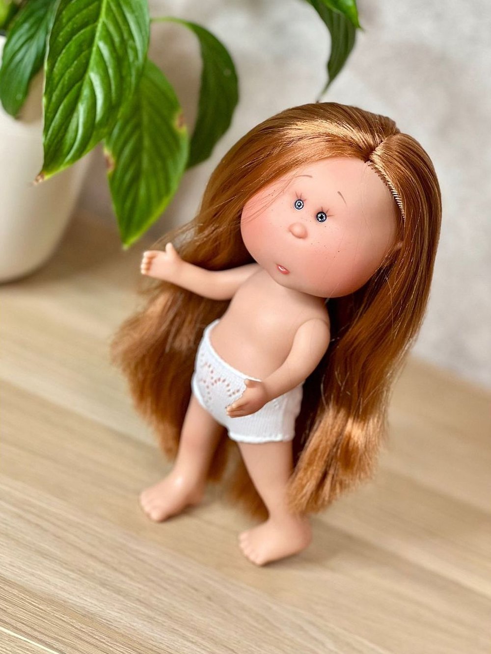 Кукла Nines виниловая 30см MIA без одежды (3000W6A1)