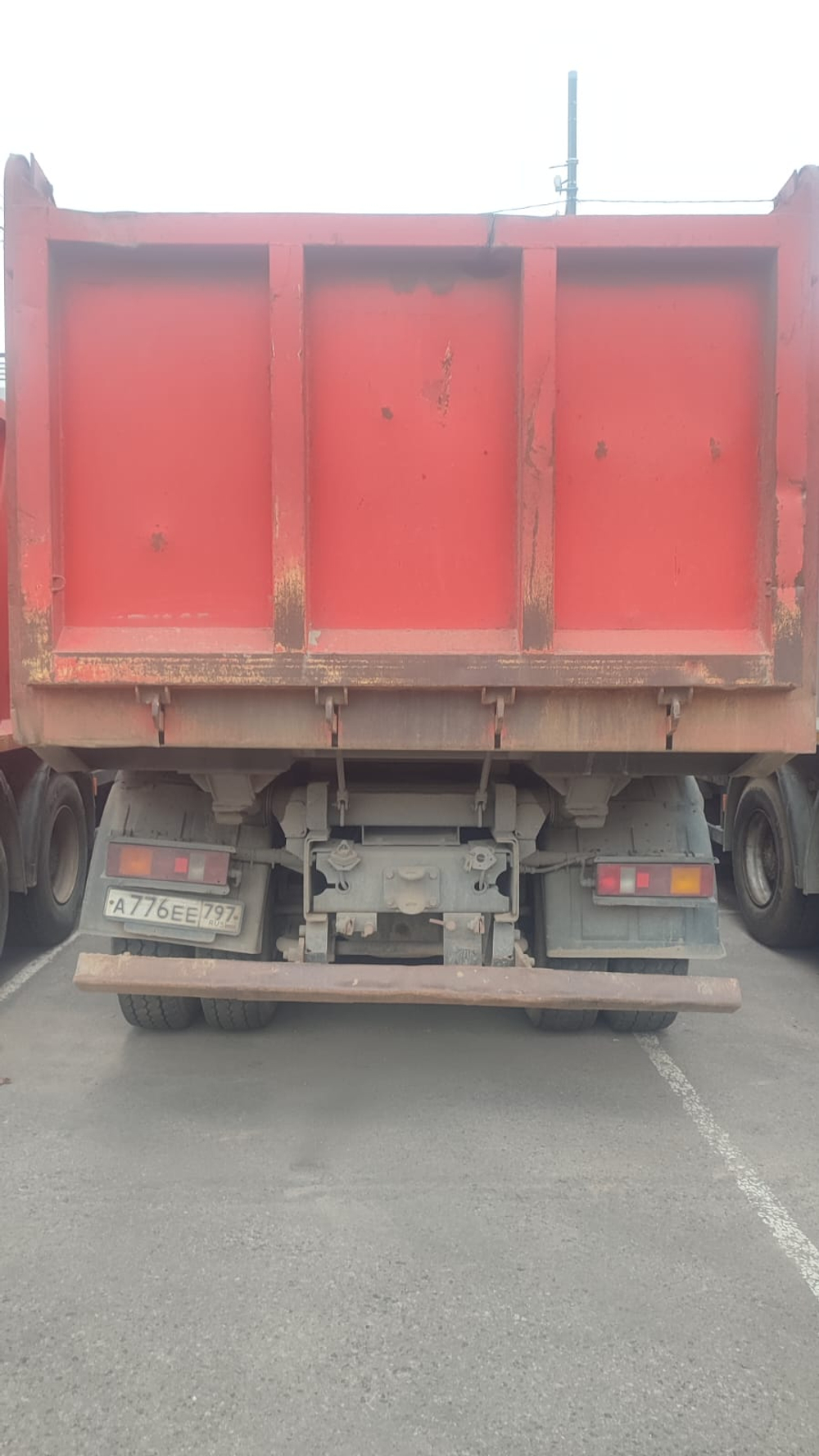 МАЗ 6501* 6x4 Самосвал 650128-8520-000 (Дизельный, 11,6 л, 423 л.с., МТ)