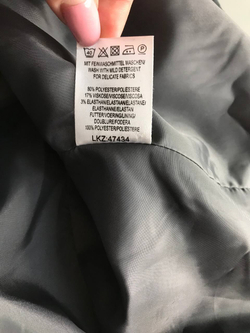 Жилетка в классическом дизайне, маркировка 42, визуально на 50 размер