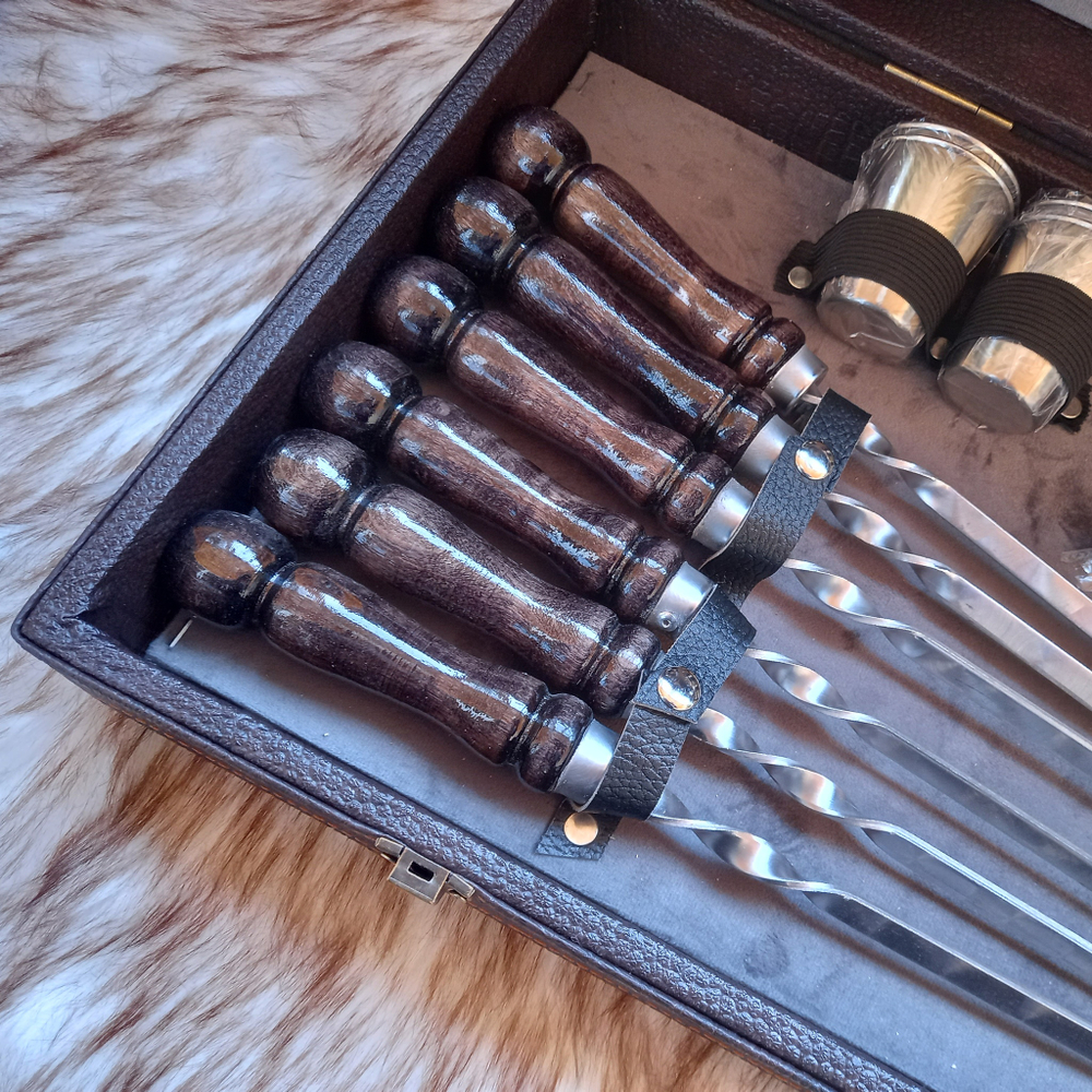 Шашлычный набор подарочный "Буйвол Элит" №30 в кейсе из экокожи