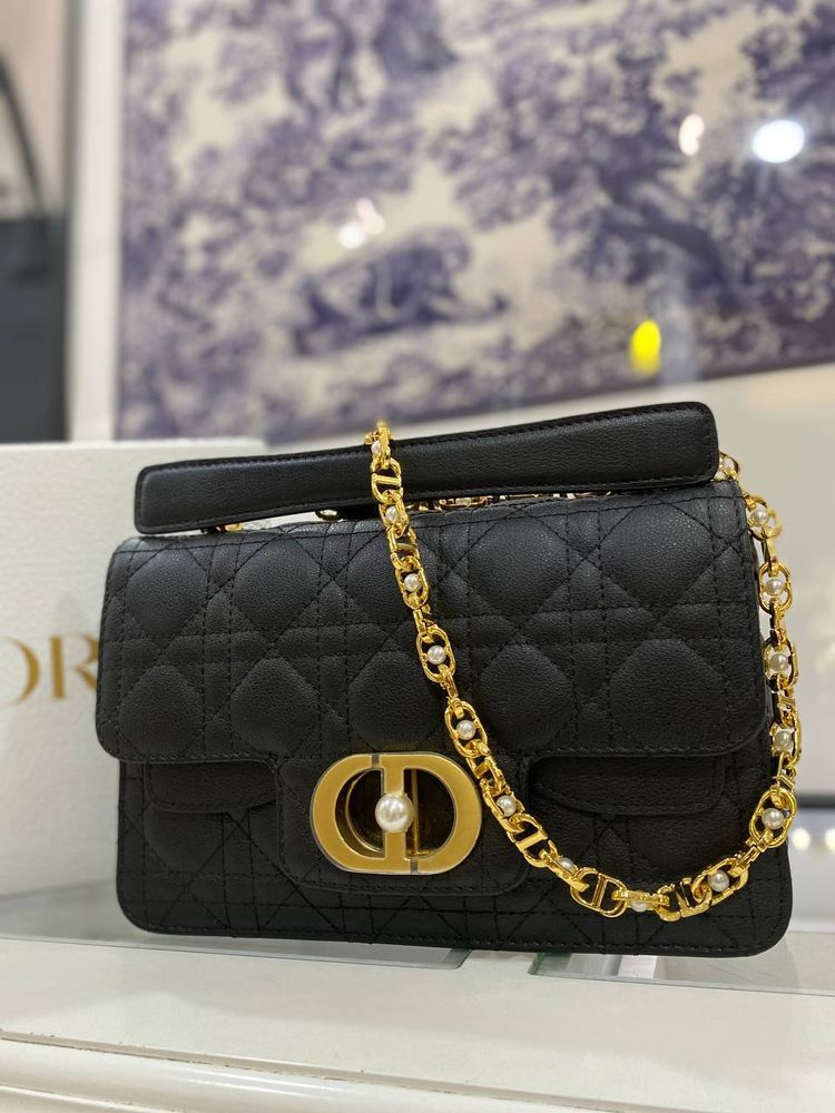 Бусы Dior
