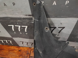 Брызговик задний правый Toyota Land Cruiser Prado 150 09-нв Б/У Оригинал 7662560210