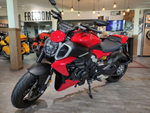Ducati Diavel V4 (2025) RED