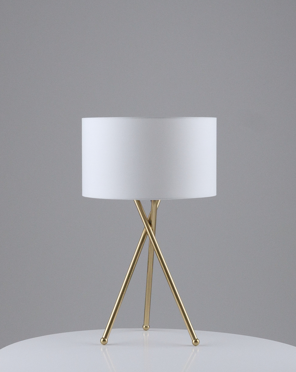 Лампа настольная Moderli V11598-1T Palma