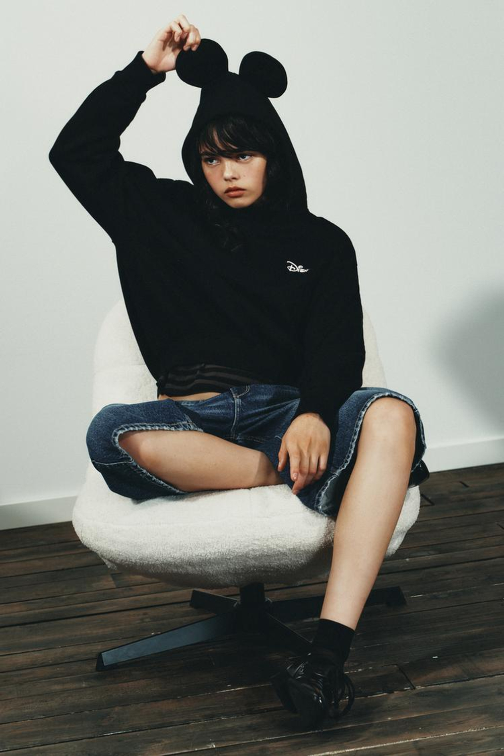 ZARA ТОЛСТОВКА С ТЕКСТОМ ©DISNEY, ЧЕРНЫЙ