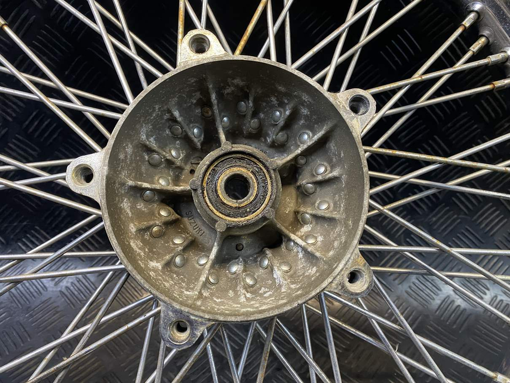 Колесо переднее Suzuki Intruder VS750 VR51A