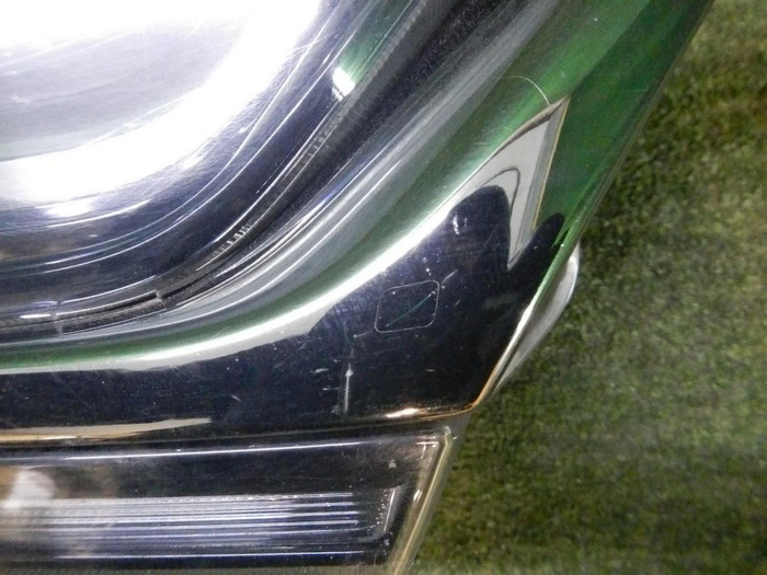 Фара правая Honda CR-V 5 (2016-н.в.) LED