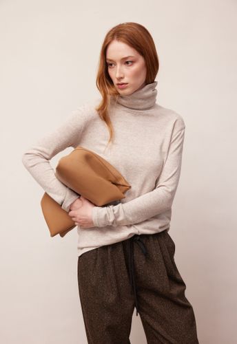 Водолазка нежный беж