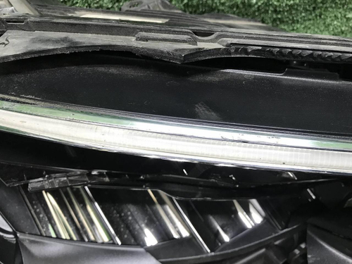 Битая Фара правая Mercedes E W213 (2020-2023) LED