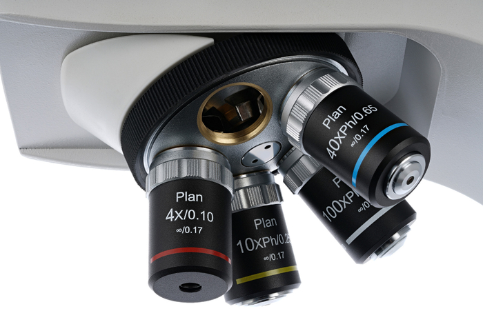 Микроскоп цифровой Levenhuk MED D45T LCD, тринокулярный