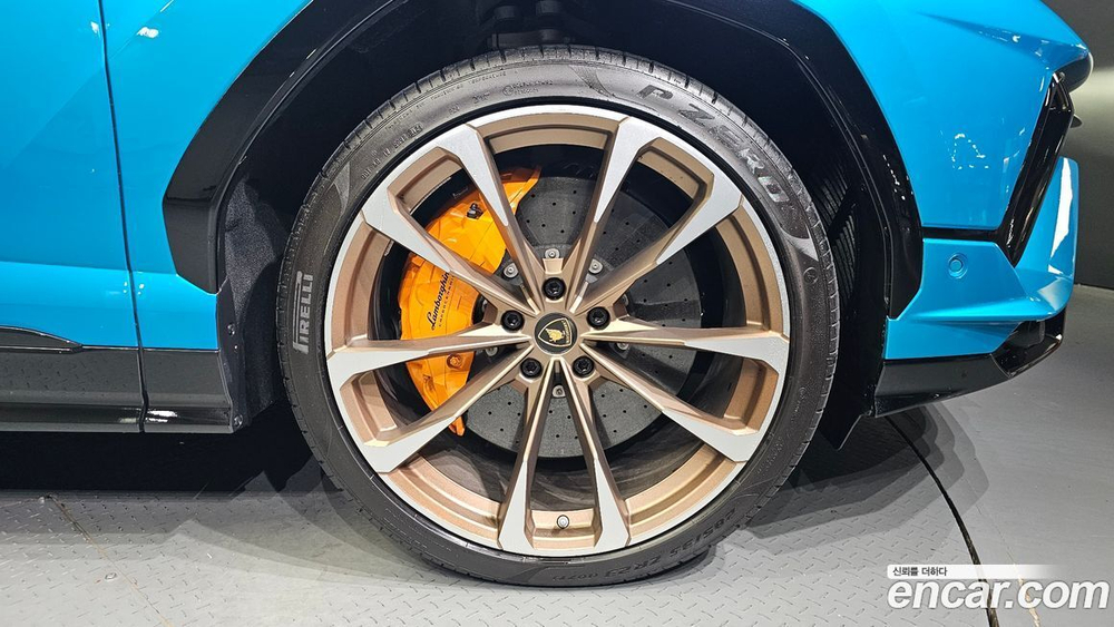 Lamborghini Urus 4.0 V8 S (10.2023)