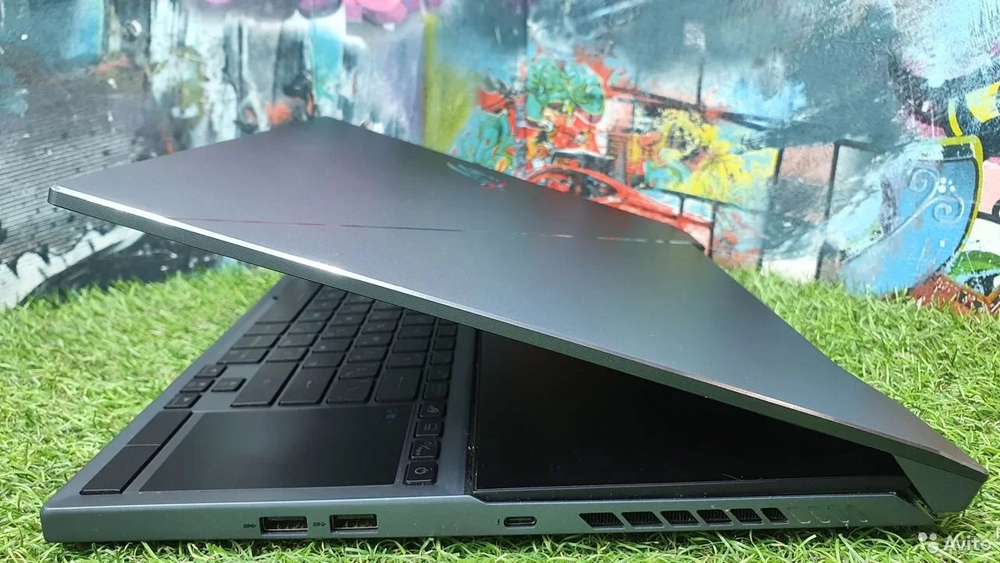 Asus ROG Zephyrus I7-10/16Gb/ RTX 2070 8 Gb/300 Гц