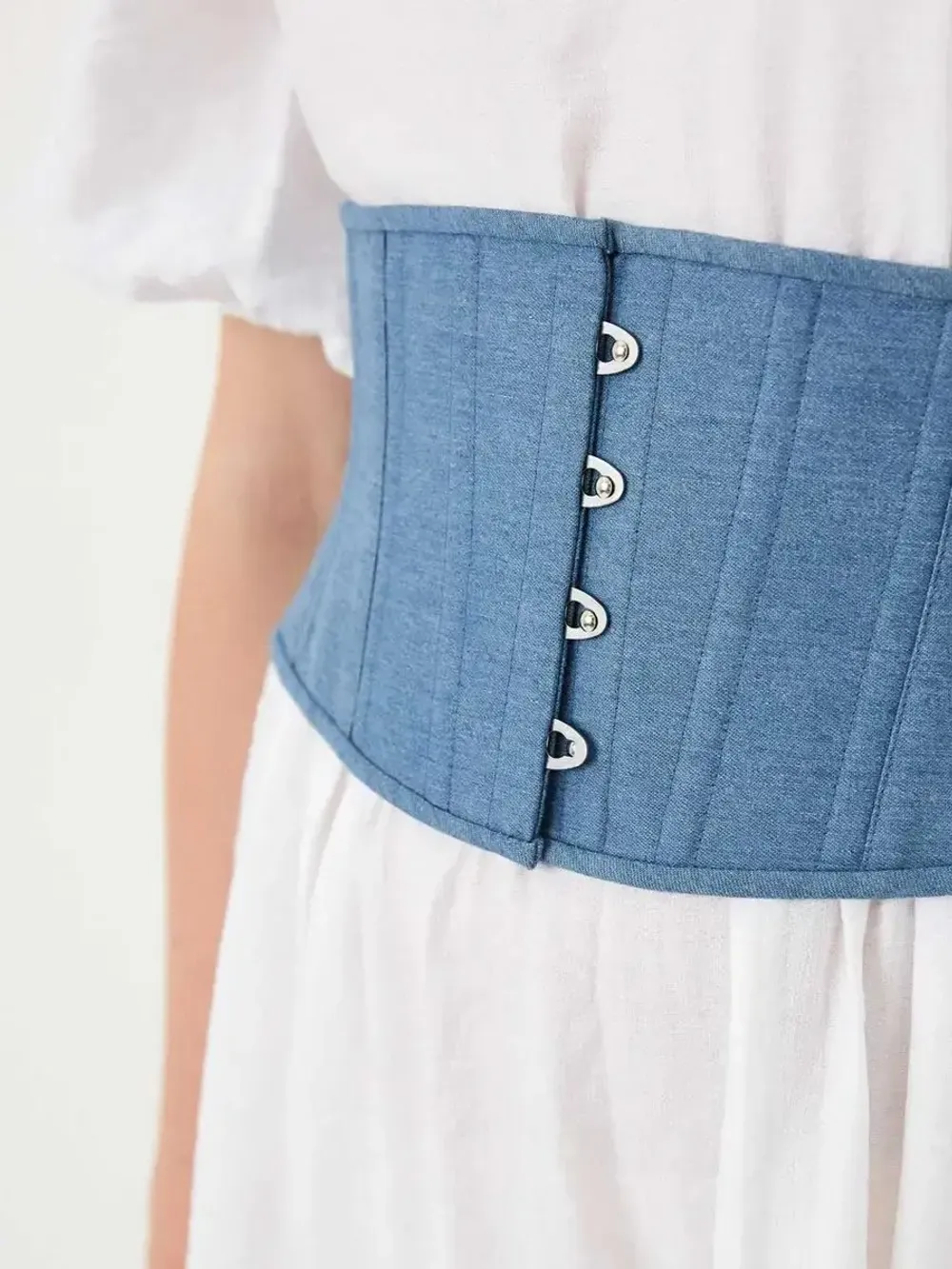 Джинсовый аксессуарный корсет