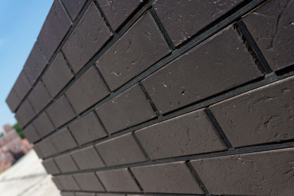 Кирпич керамический Black Premium 1НФ М150 (480шт) "КРАСНАЯ ГВАРДИЯ"