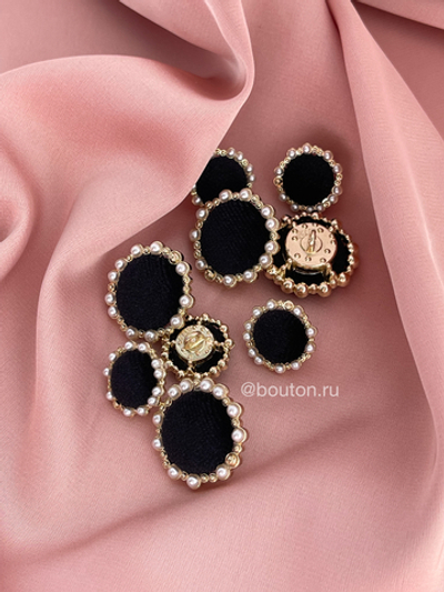 Пуговицы черные бархатные с жемчугом