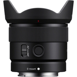 Объектив Sony 11mm f/1.8 Lens (SEL11F18), черный
